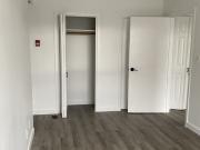 229 Carlton Street Studio Apartment for Rent at 229...