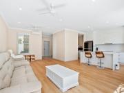 229m2 Large Spacious Near New Townhouse Fully Furnished...