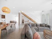 2/2 Bluebird Parade, BOKARINA, QLD 4575