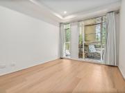 2/2 Graham Street, Port Melbourne VIC 3207 Apartment For...