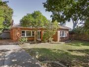 22 Levien St, Essendon