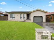 22 Magree Crescent, Chipping Norton House for rent...