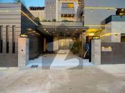 22 Marla 4 Floor House For sale