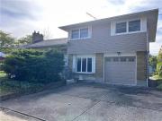 22 Strathmore Road