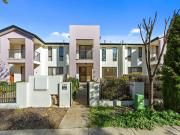 230 Anthony Rolfe Avenue Gungahlin ACT Townhouse for...