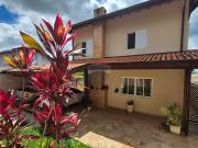 230 Área Útil Casa de Condomínio Alugar, 3 Dormitórios...