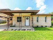 2318 E Locust St, Laredo, TX 78043