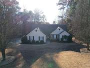 231 Indian Springs Dr, Jefferson, GA 30549