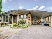 2335 Harding Road 2 Ottawa ON K1G 3B7 2 Bedroom...