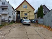2336 S 9th Pl