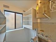 SPACIOUS RESIDENCE WITH OVERSIZED GARAGE