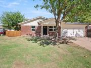 233 Murphy Rd, Burleson, TX 76028