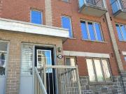 234 25 Turntable Crescent in Toronto: Dovercourt Wallace...