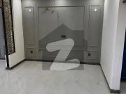 2355sq yd 3Bed DDL Villas FOR SALE at Precinct 27 Close...