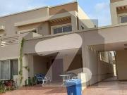 235sq yd Villas at Precinct 31 Close to Gallery and...