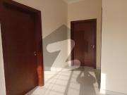 235sq yd Villas at Precinct 31 Close to Gallery and...