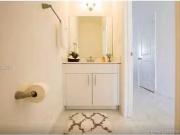 23761076 405 NE 194th Ln