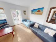 237B North Sherwood Street. 5 bed flat to rent £2,817...