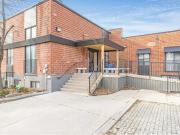 238 Campbell St, Collingwood, ON L9Y 4J9, Canada 101 238...