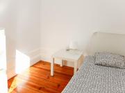 23940 Quarto de solteiro Moderno perto de.