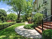 239 W 52nd Street, Kansas City, US, MO