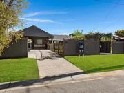 23 Moonbeam Parade, Mudgeeraba, QLD 4213 House for Rent