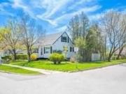 23 Pleasantview Avenue Brampton ON L6X 1W5 4 Bedroom...