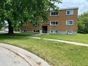 23 Theresa Crescent Unit 9 2 bed, 1 bath *HALF OFF FIRST...