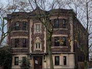 2407 Bloor Street West 2 Toronto ON M6S 1P7 1 Bedroom...