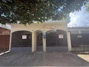 240 Área Útil Casa Alugar, 3 Dormitórios localizado em...