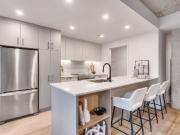 240 Rue Notre Dame O, Montréal, QC