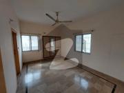 240 sqryard 2nd floor 2bdd block 1 gulshan iqbal gulshan...