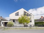 240m² großes, modern aufgeteiltes 8 Zimmer...