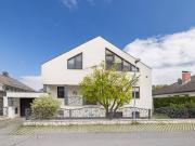 240m² großes, modern aufgeteiltes 8 Zimmer...