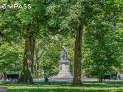 246 10th St SE, Washington, DC