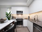 2475 Hurontario Street 1 Bedroom Apartment for Rent at...