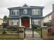 2482 East 39th Avenue Vancouver BC V5R 2V5 2 Bedroom...