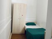 248831 Quarto com cama de solteiro em.