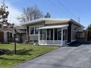24 Baroche Street Hamilton ON L8V 4C7 2 Bedroom...