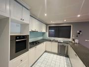 BEAUTIFUL, LARGE FAMILY HOME!