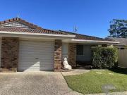 2/4 Lucas Place, Labrador, QLD 4215