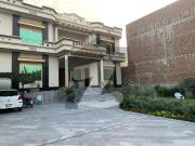 24 Marla Full Furnish Beautiful House For sale in Azam...