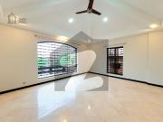 24 Marla Owner Built Main Boulevard Facing House Bahria...