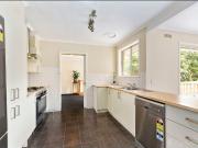 Charming family home near park lands with modern amenities!