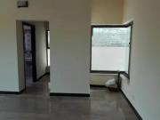 2500 Ft² Flat for Rent