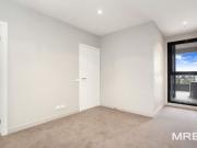 2504/38 Albert Road, South Melbourne