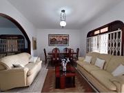250 Área Útil Casa Alugar, 4 Dormitórios localizado em...