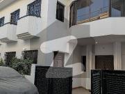 250yards town house for rent clifton block 5, near to...