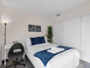 251 Jarvis Street 3 Bedroom Apartment for Rent at 251...