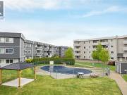 252 715 Leathead Road